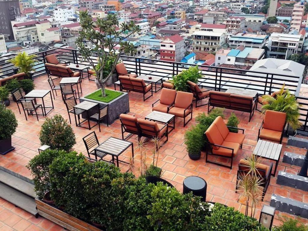 Kolab Sor Phnom Penh Hotel Exterior photo